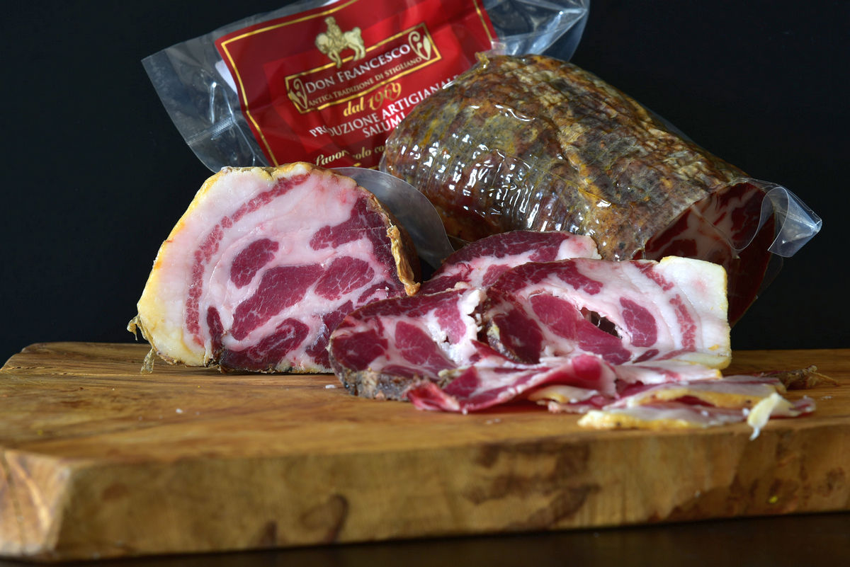 Lucanian black pig capocollo 